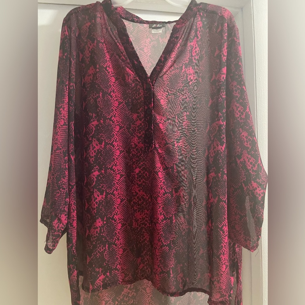 Bundle 2/$7 Quarter sleeve sheer top